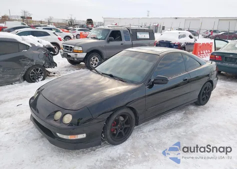 2000 Acura Integra Gs-R z USA, uszkodzony, nr VIN JH4DC2396YS000078
